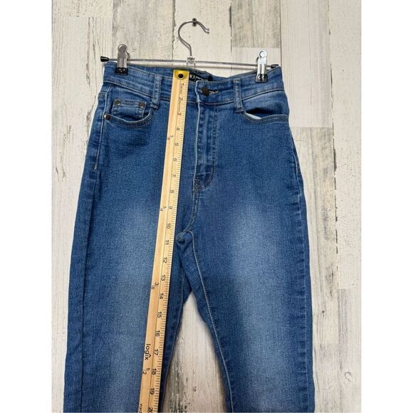 Fashion nova high rise skinny jeans - Picture 3 of 7